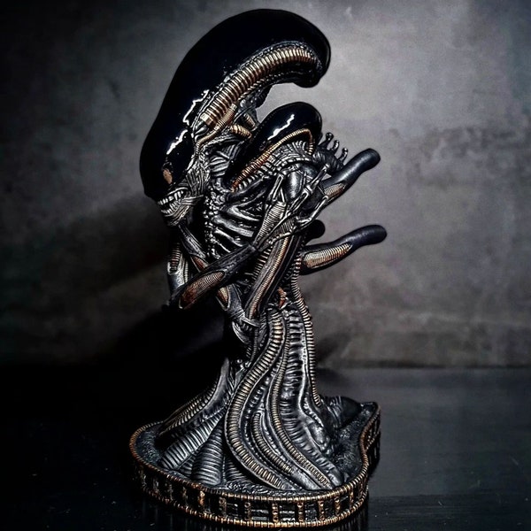 Alien Xenomorph Bust