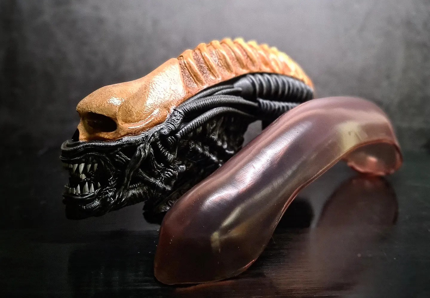 H.R Giger Alien Head 14 Inch Display - Resin Model - Prop - Office ...