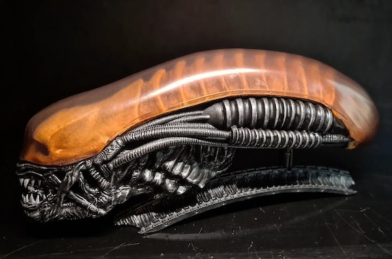エイリアン レリーフ HR GIGER Alien H.R. Giger Alien plaqueキット【入荷中】 | Roswell Japan