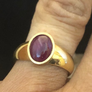 Starlight Grace – Handmade 18k Gold Ring with Star Ruby One of a Kind Fine Jewelry Size 6.5