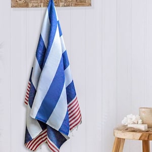 Organic Beach Towel for Travel, Bath, and Pool - Quick Dry, Sand-Free | Tropical-Inspired, Eco-Friendly Design, Turkish bath Towel