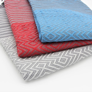 Versatile Turkish Towel for Bath, Pool, and Beach | Soft, Absorbent Cotton | Quick-Dry, Eco-Friendly, Handwoven