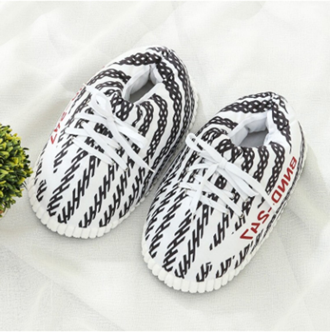 yeezy fake slippers
