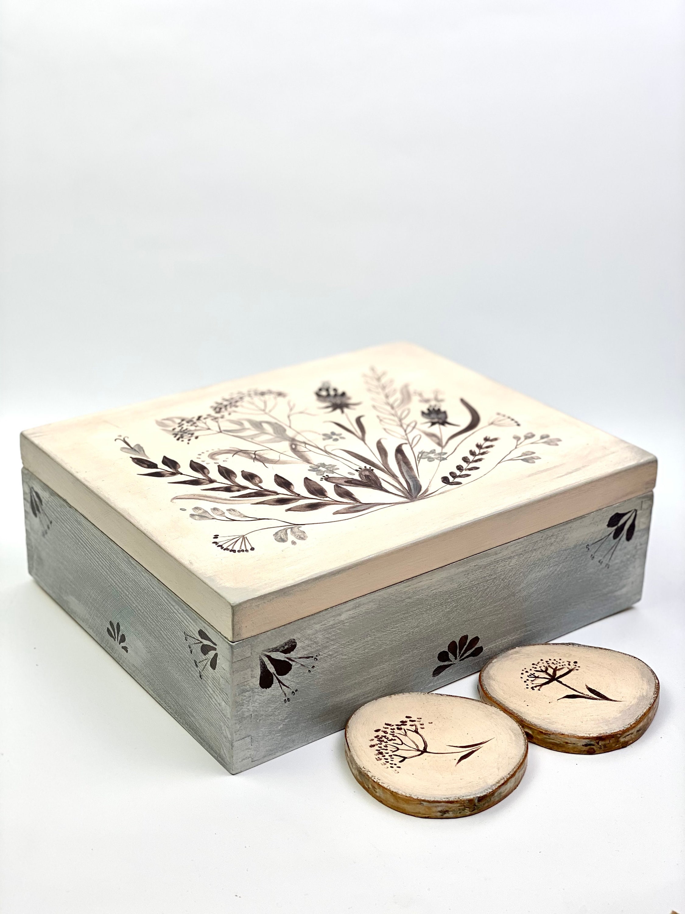Space Home Tea Chest With 4 Compartments and Lid Wooden Tea Box 18 x 18 cm Tea Bags Organizer Container Tea Storage Chest 