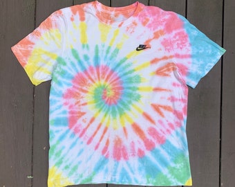 Tie-dye tee, size M