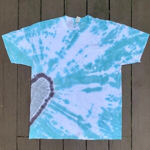 Heart tie-dye tee, size XL