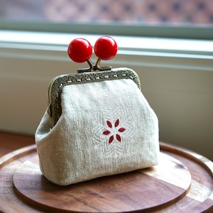 8.5cm Snowflake Print Frame Purse/Kisslock bag