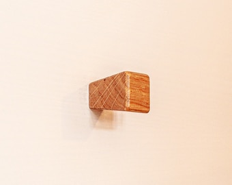 Knäufe quadratisch, geometrische Knäufe, geometrische Holzknäufe, quadratische Holzknäufe für Schubladen, Schubladenknäufe, Knäufe aus Holz für Schränke, Möbelknäufe