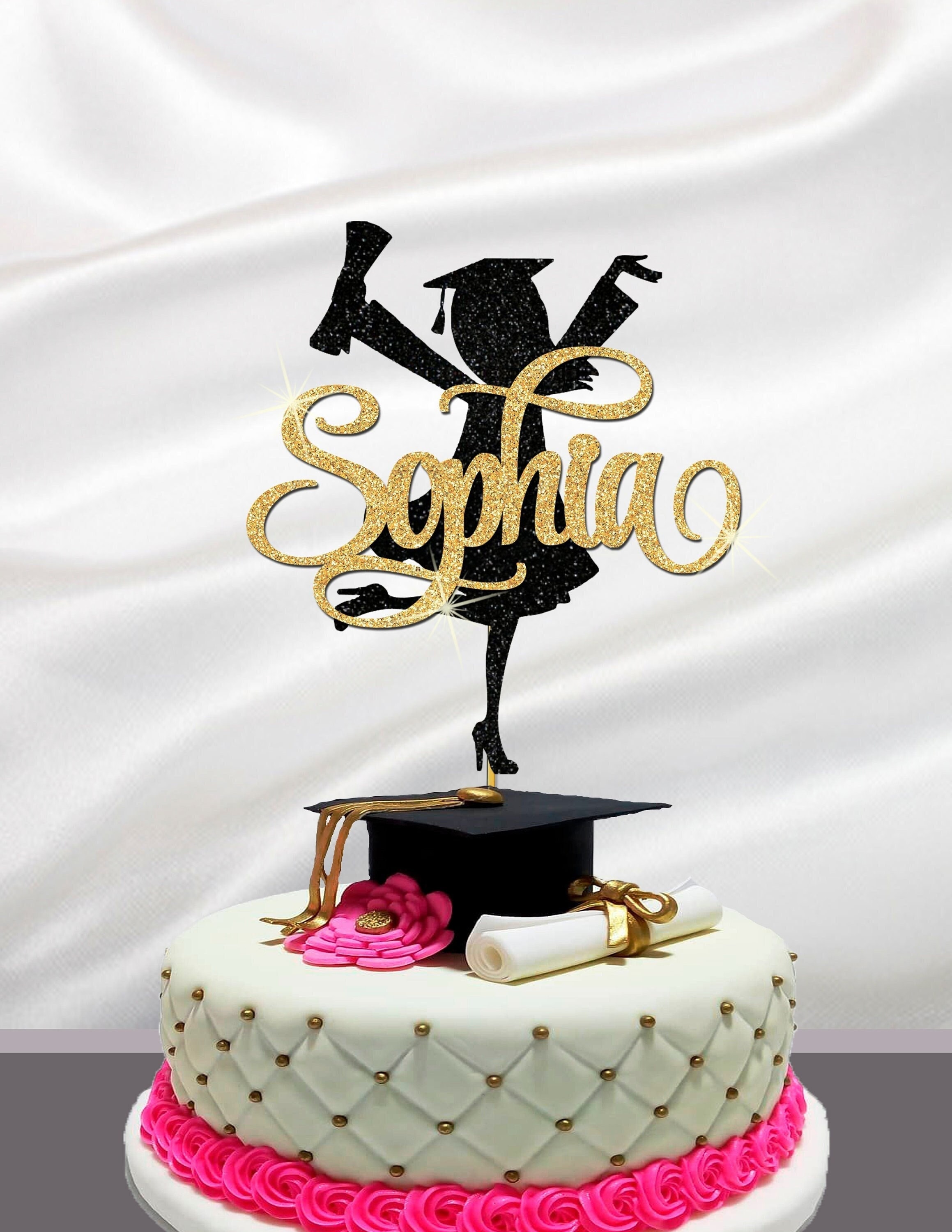 Graduation-themed graduation cake decor ideas for celebrating achievements