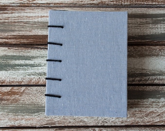 Listo para enviar - Cuaderno azul lluvioso, Diario de papel de medios mixtos, Páginas de la mañana - Diario oscuro y tormentoso