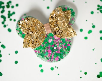 St. Patrick's Day Mickey Hair Clip: Gold Glitter Resin Bow