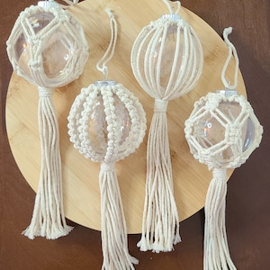 Macrame Christmas Ornaments / White Christmas tree balls