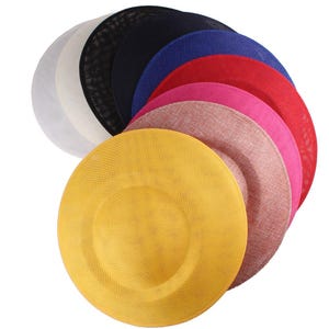 Grote sinamay hoed basis ronde vorm onderkant bruids haar accessoire hoed onderkant tovenaar hoge hoed voor hoeden en hoeden maken 33 CM diameter