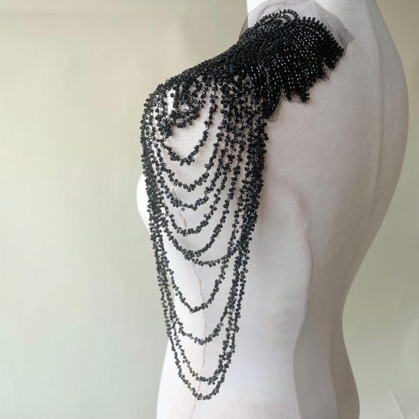 Mirror Pair Epaulet Beaded Tassel Applique Statement Shoulder Patch Uniform Shoulder Badge Trim Applique Embroidery Angel Wing Lace Patch