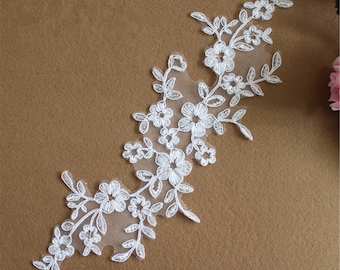 Ivory Lace AppliqueTrim, Wedding Lace Applique, Bridal lace Applique for gown, garter, sash, head pieces, veil, Floral Lace Applique, 1 Pair