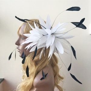 Dyed Feather Flower Mount Bouquet Faux flowers Millinery Feather Flower Handmade Dyed Goose Feathers for Hat Making Fascinators Decoration