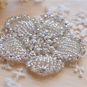 Strassmotiv Diamante Blomapplikation, Kristall Brudbandsapplikation, Brudbröllopsskärpapplikation, Pärlprydda Applikationer Strumpebandsdekor
