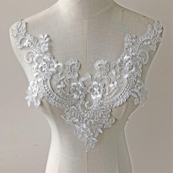 Applique Brodée Dentelle Blanche Florale 32.5×35.1 Cm – Patch Couture Soluble – Idéal Mariage & DIY