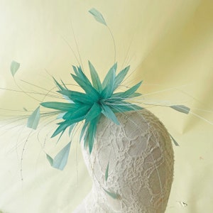 Faux flowers Millinery Handmade Goose Feather Flower Natural Dyed Feather Flower Goose Feathers  for Hat Making Fascinators Decoration