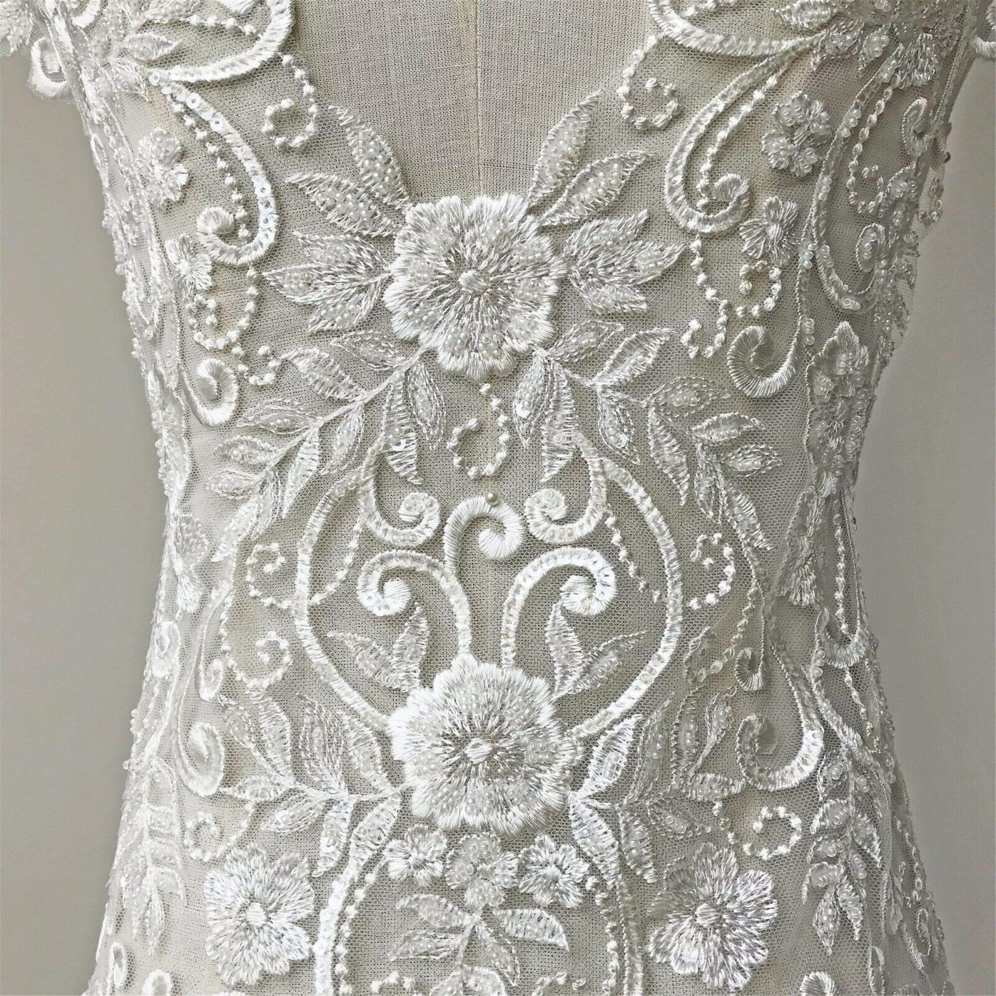 Gorgeous V Neck Bridal Dress Lace Applique Motif Embroideried - Etsy
