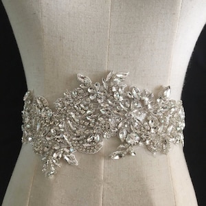 Appliques transparentes en strass, garnitures en cristal scintillant, écusson en cristal à broder pour robe de mariée, robe de soirée