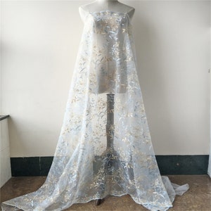 Elegante 51 inch Breed Vines Lace Stof Borduurwerk Vet van de kant Mesh Zowel Edge Floral for Dress Train Cover up Lace Veil verkocht door 1 yard