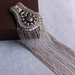 Shoulder Tassel Chain Epaulettes Rhinestone Beaded Epaulet Fringe Shoulder Badge Rhinestone Applique for Costumes Blazer Jacket Design