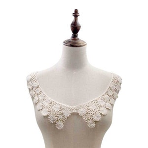 Guipure Hollow Out Flower Lace Collar Venice Lace Collar Sewing on Clothes Trim Embroidered Applique Neckline DIY Wedding Dress Accessory