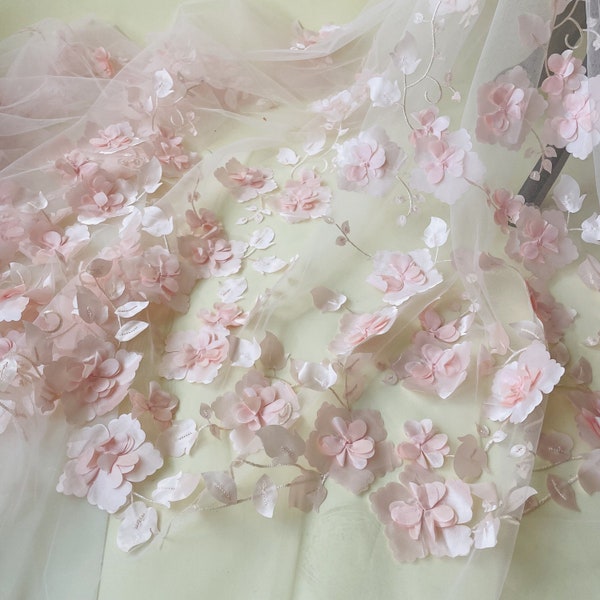 Kwiat 3D Kwiat Wykwintna koronkowa tkanina Haftowana tiulowa koronkowa tkanina siatkowa na suknię ślubną, sukienki balowe Szerokość 51 cali Tkanina przycięta na wymiar