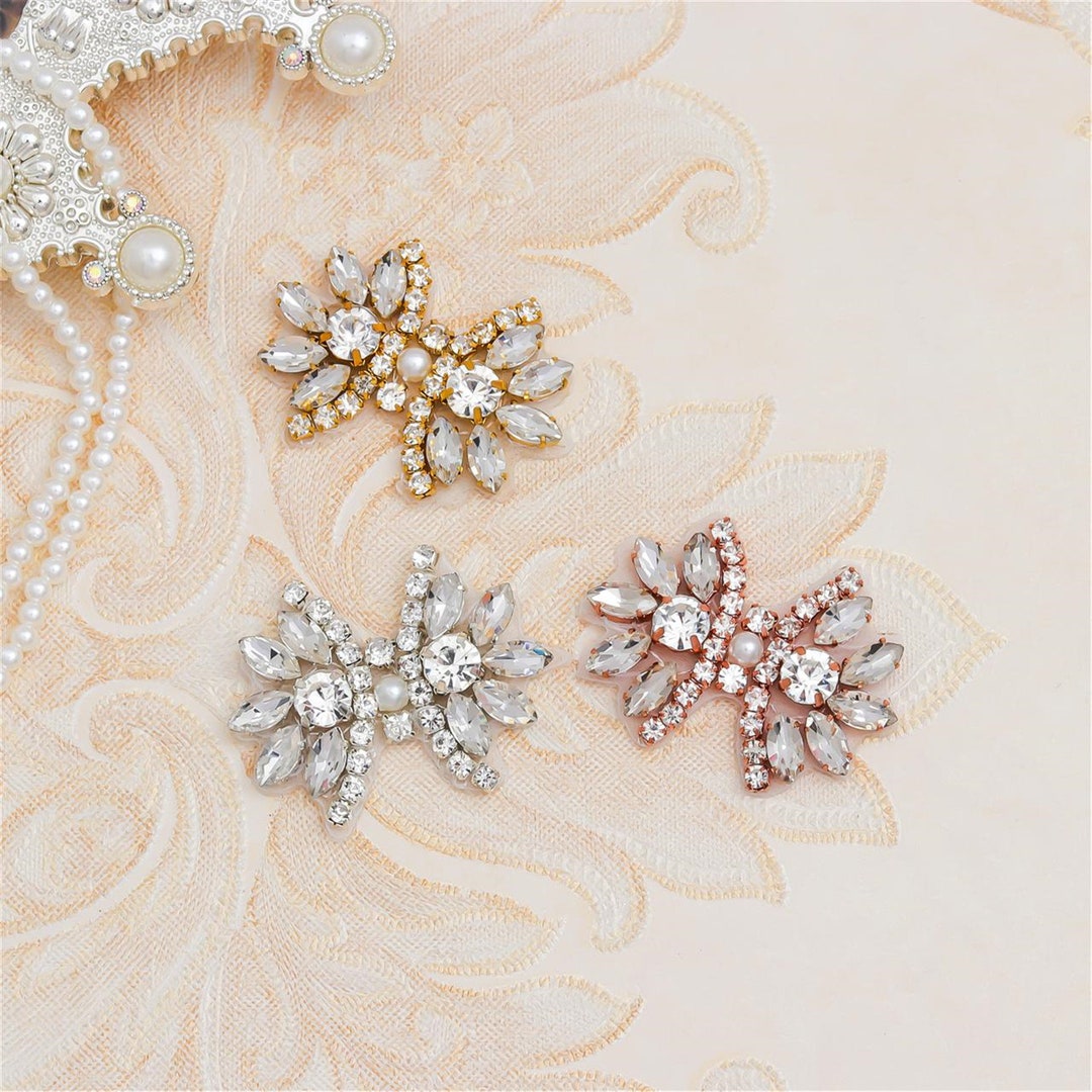 Hierro sobre motivo de cristal rhinestone con cuentas embellecer plata