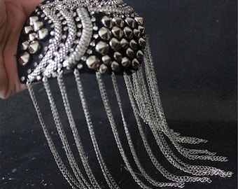 Silver Shoulder Tassel Chain Epaulettes Rhinestone Epaulet Fringe Shoulder Badge Rhinestone Applique for Costumes Blazer Jacket Design