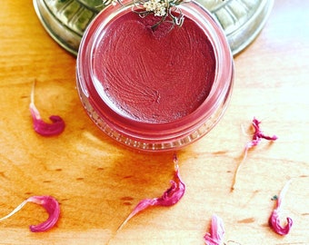 Crimson Mineral Wange & Lippenfleck