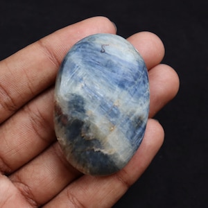 Blue kyanite protection stone, confidence stone, healing crystal blue natural crystal, rough kyanite, rough crystal, kyanite blade chakra.