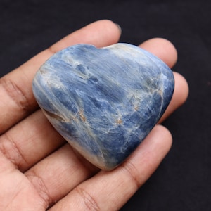 Blue Kyanite crystal confidence stone, hear stone kyanite healing crystal blue natural crystal, rough kyanite, rough crystal, kyanite chakra