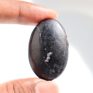 Black Tourmaline Palm Stone, Black Tourmaline Crystal, Black Tourmaline Palmstone, Protection Crystal, healing stone, Christmas Gift
