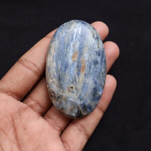 Blue Kyanite crystal confidence stone, palmstone kyanite healing crystal blue natural crystal, rough kyanite, rough crystal, kyanite chakra.