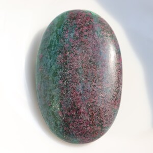 Top Quality Natural Ruby Kyanite Palmstone, Ruby Kyanite Palmstone, Handmade Ruby Kyanite Stone,  High quality for jewels
