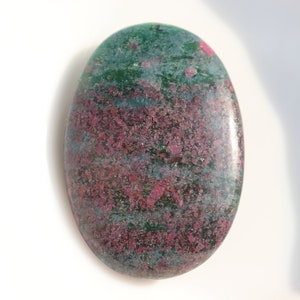 Top Quality Natural Ruby Kyanite Palmstone, Ruby Kyanite Palmstone, Handmade Ruby Kyanite Stone,  High quality for jewels