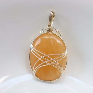 Yellow Jade Wire Wrapped Pendant, Silver Plated Pendant, crystal, Yellow Jade gemstone, Multi Yellow Color Stone, Healing Crystal, Pendant.