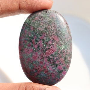 Top Quality Natural Ruby Kyanite Palmstone, Ruby Kyanite Palmstone, Handmade Ruby Kyanite Stone,  High quality for jewels