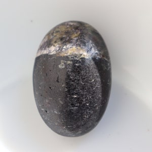Black Tourmaline Palm Stone, Black Tourmaline Crystal, Black Tourmaline Palmstone, Protection Crystal, healing stone, Christmas Gift
