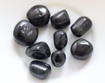 Piedra rodada de turmalina negra A+, turmalina negra, cristal de protección, asombrosa piedra de bolsillo de turmalina,
