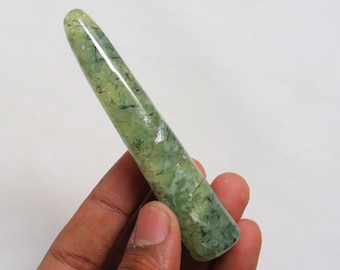 Varita de prehnita con epidota, varita de prehnita natural, piedra de prehnita, chakra del corazón, piedra de meditación, regalo para ella: piedra de masaje de prehnita