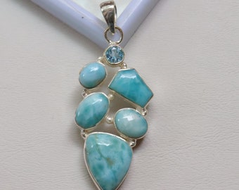Hermoso colgante de larimar azul con aguamarina, plata de ley 925, joyería de larimar de diseño, República Dominicana.