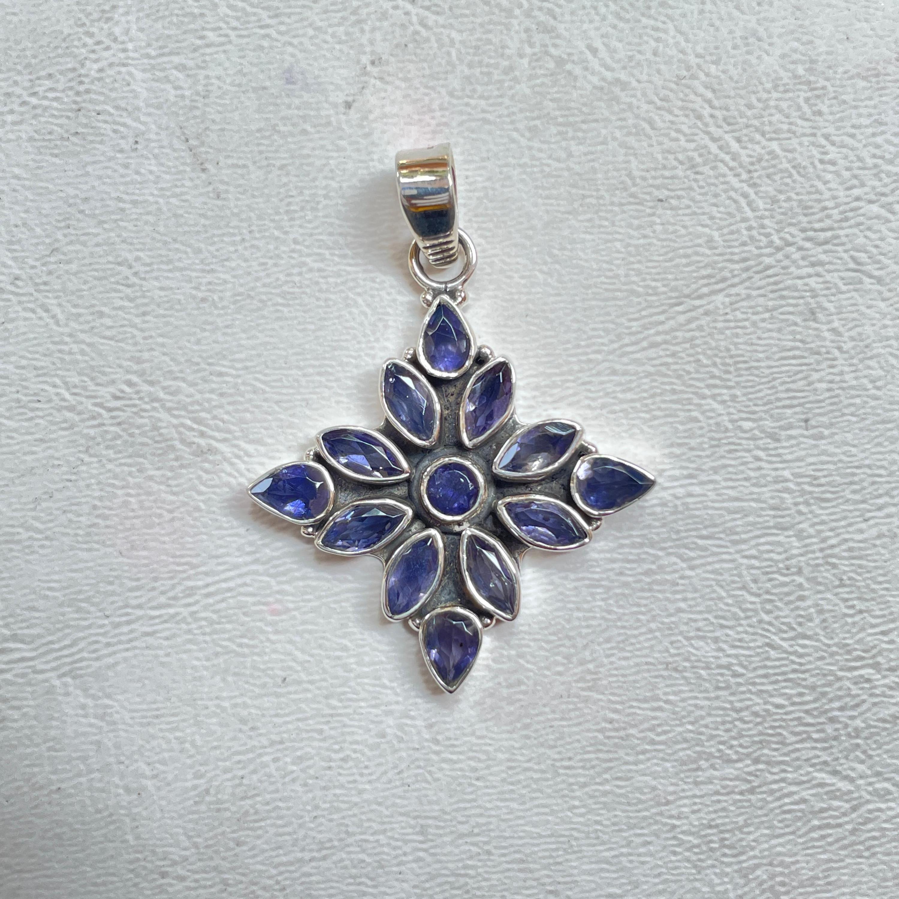 Rare Superb Iolite Flower Silver Pendant, 925 Sterling Silver Pendant, Natural Iolite Pendant Jewelry, Third Eye Chakra, Handmade Pendant