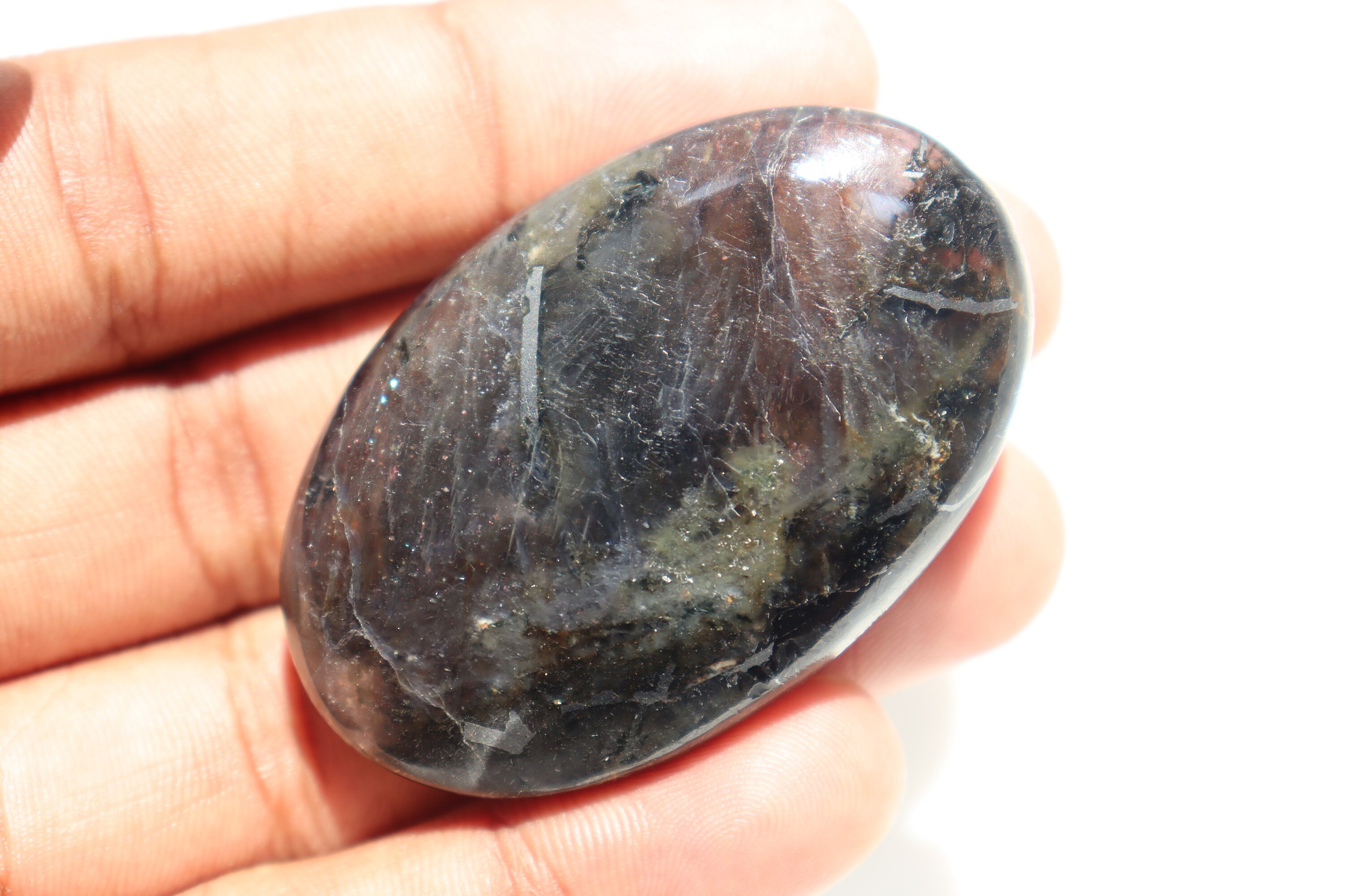 アイオライトサンストーンパームストーン、美しい天然アイオライト