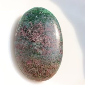 Top Quality Natural Ruby Kyanite Palmstone, Ruby Kyanite Palmstone, Handmade Ruby Kyanite Stone,  High quality for jewels