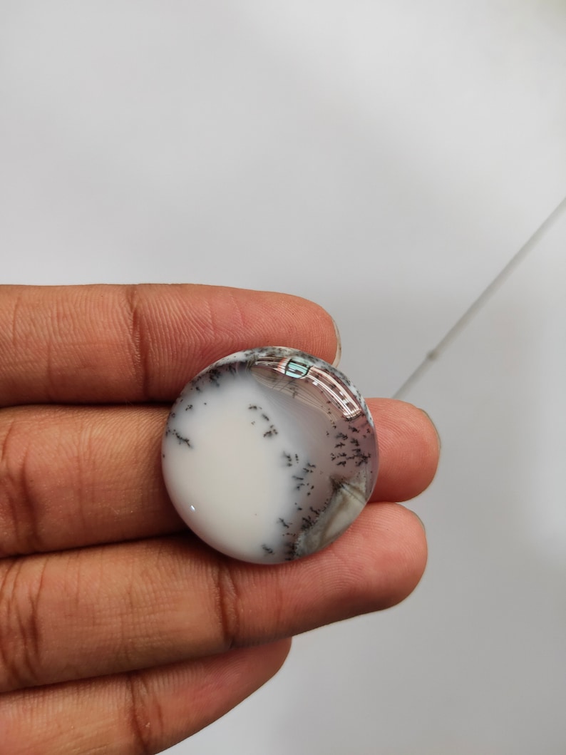 Natural Dendrite Round Shape Cabochon Top Quality Designer Dendrite Loose Gemstone For Pendant Jewelry Dimensions-29x29x5mm Wt-7.5gm..