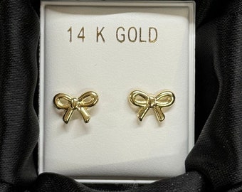 14K gouden strikoorknopjes | Sierlijke Coquette-sieraden