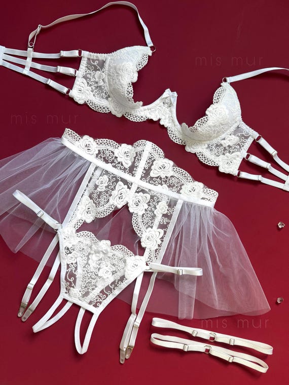 Erotic Crotchless Bridal Lingerie  Cupless Lace Wedding Set for Bride, Sexy  Hot Underwear With Garter Belt - Etsy